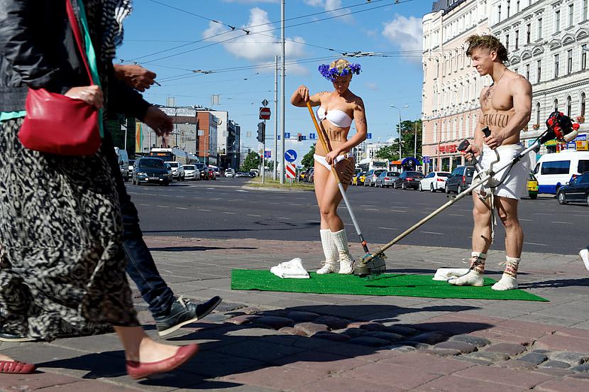nbspFotoIlmars Znotins Autors: Vampire Bear Puskailie tīrītāji Rīgas ielās