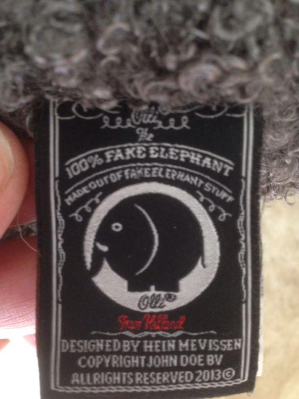 100 viltos zilonis  Taisīts no... Autors: Mao Meow Dizaineru asprātības uz drēbju birkām! 2. daļa