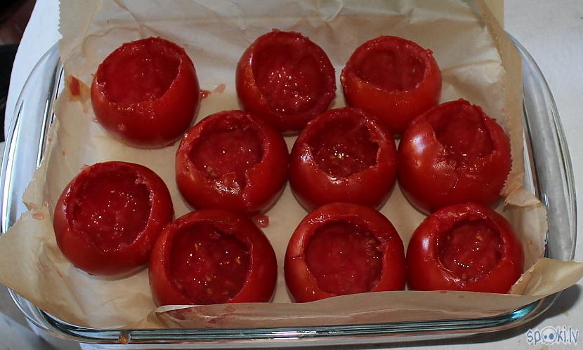 Taisīju tomātus pildītus ar... Autors: Werkis2 Tomātos sautēti - pildīti kabači ar malto lielopu gaļu
