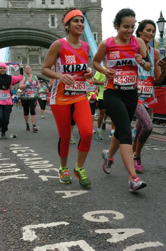 Kirana saka ka... Autors: starmen Sieviete skrien maratonu mēnešreižu laikā bez tampona