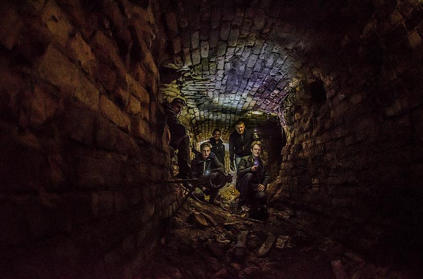  Autors: Eronymusdead Bradājums: tuneļi zem Rīgas