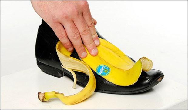 Ieberzee apavus ar banaana... Autors: ezkins 15 neticami veidi, kā izmantot banānu mizas