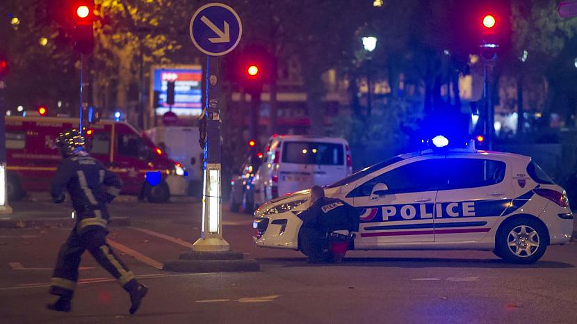 Scaronāds notikums ir tikai... Autors: WhatDoesTheFoxSay Parīzes terorakts - bēgļu uzņemšanas sekas ???