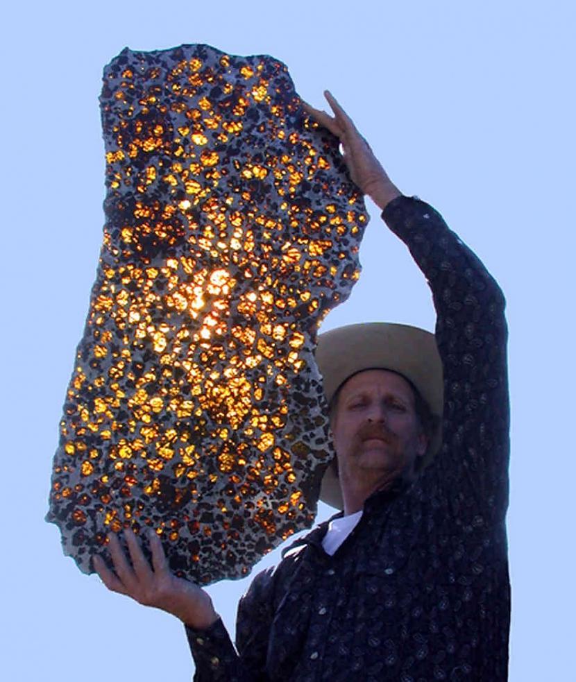 Fukang meteorīts dārga dāvana... Autors: zeminem 20 fotogrāfijas, kas šogad pārsteidza pasauli.