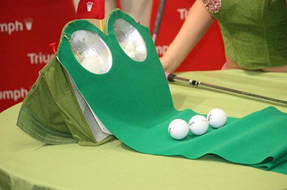 6 Golfa krūsturis... Autors: NEŽĒLĪGS VECIS 10 Visnejēdzīgākie izgudrojumi