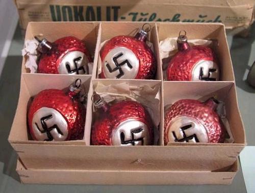 Rotājumi Autors: droop Nacistu Ziemassvētki