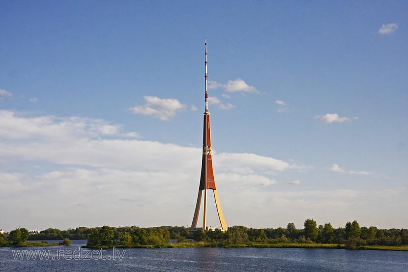 Trescaronā celtnetornis ir... Autors: mhartigan 5 populārākās celtnes Latvijā