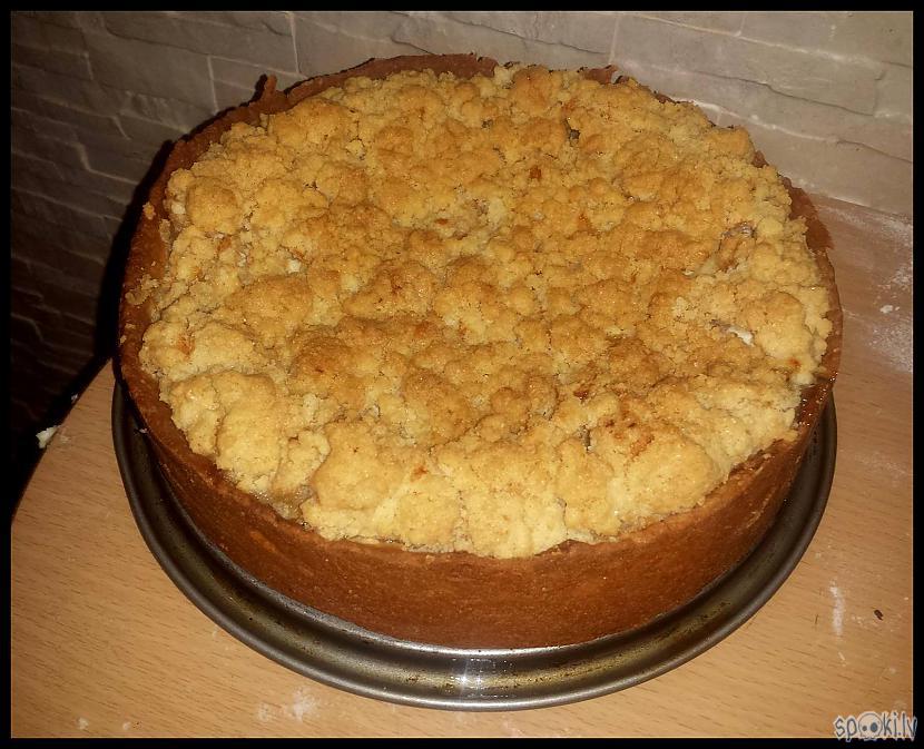 un gatava mm smaržīga ne pa... Autors: Eguciiiite Karaliskā biezpiena - ābolu kūka ar drumstalām