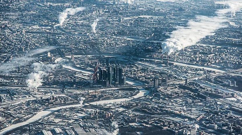 Maskava Krievija Autors: ZirgaGalva Skats no kaijas lidojuma.