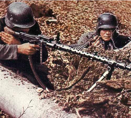 MG 34 darbībā Autors: KrisjanisOzols Samērā retas otrā pasaules kara bildes.