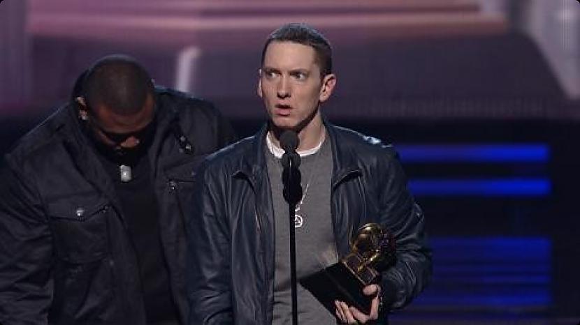 Eminemam kopā ir 13 Grammy... Autors: Fosilija Fakti par Eminemu.