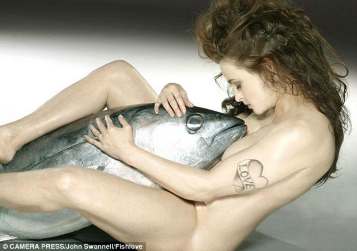 Helena Bonham Carter... Autors: ezkins Glābjam zivis!