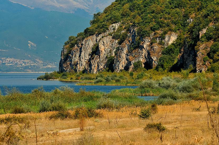Uz brīdi uzlīst lietus un tad... Autors: Pēteris Vēciņš Prespas ezers un ābolu paradīze Resene (Maķedonijas ceļojuma 4. daļa).
