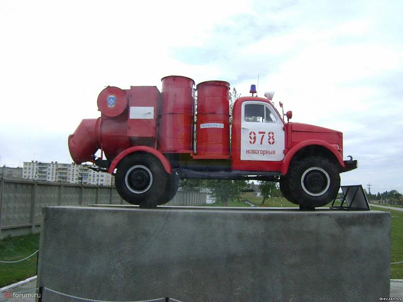 Dūmu nosūcējs ugunsgrēka... Autors: Klusais vājprāts GAZ 51 GAZ 63  (1946 g. - 1975 g.) 3