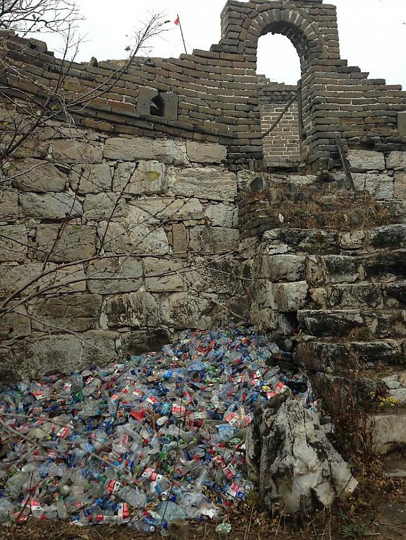 Ķīnas mūrim ir... Autors: KALENS 21 bilde ar 21. gadsimtu...