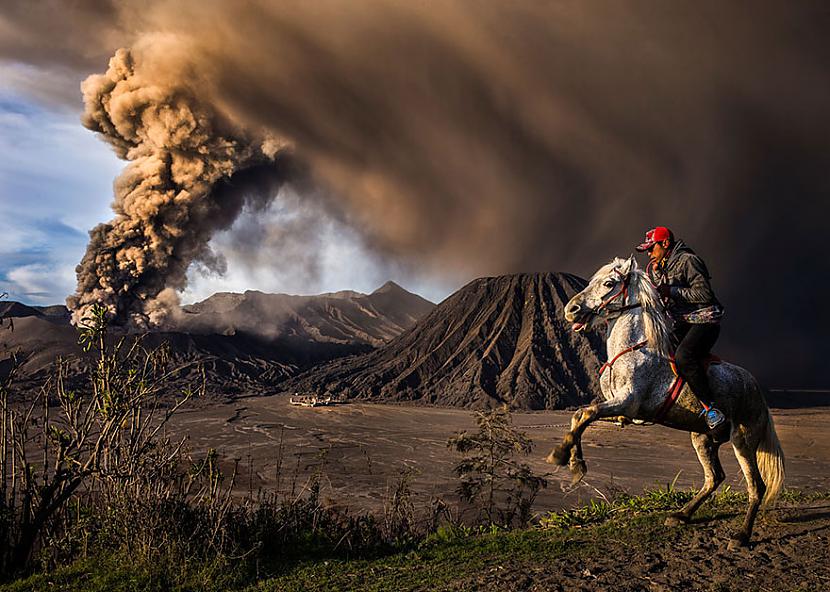 Indonēzija Autors: matilde 2016.gada National Geographic Traveler foto konkursa labākie kadri (20+ attēli)