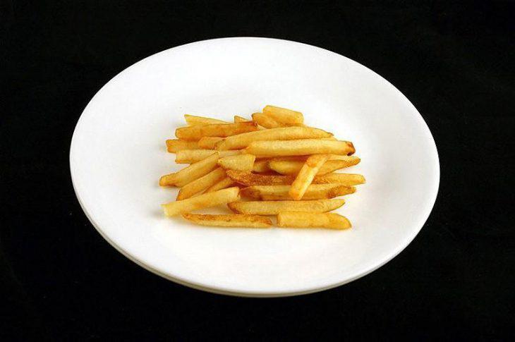Kartupeļi frī nonbspātrās... Autors: Lords Lanselots Tu nekad nebūtu iedomājies, ka tajā ir 200 kalorijas!!!