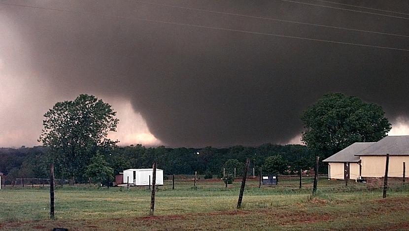 1999gada BridžkrīkasMūras... Autors: Testu vecis Visu laiku postošākie un nāvējošākie tornado