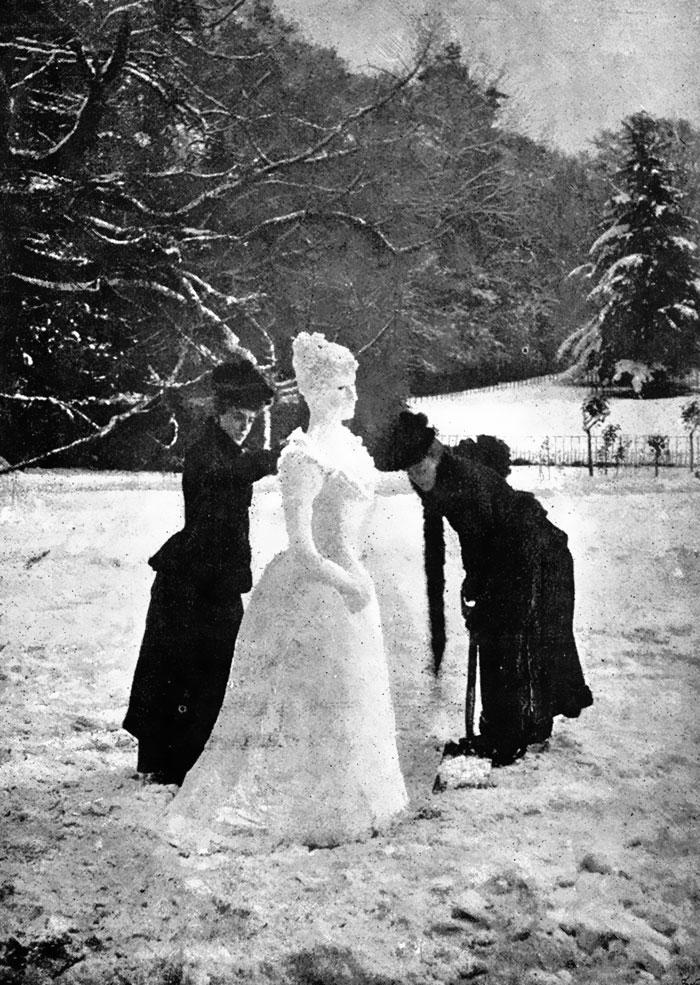 Sniega lēdija 1892 gads Autors: KALENS Reti viktoriāņu foto, kas pierāda, ka viņi nebija tik nopietni, kā Tev likās!