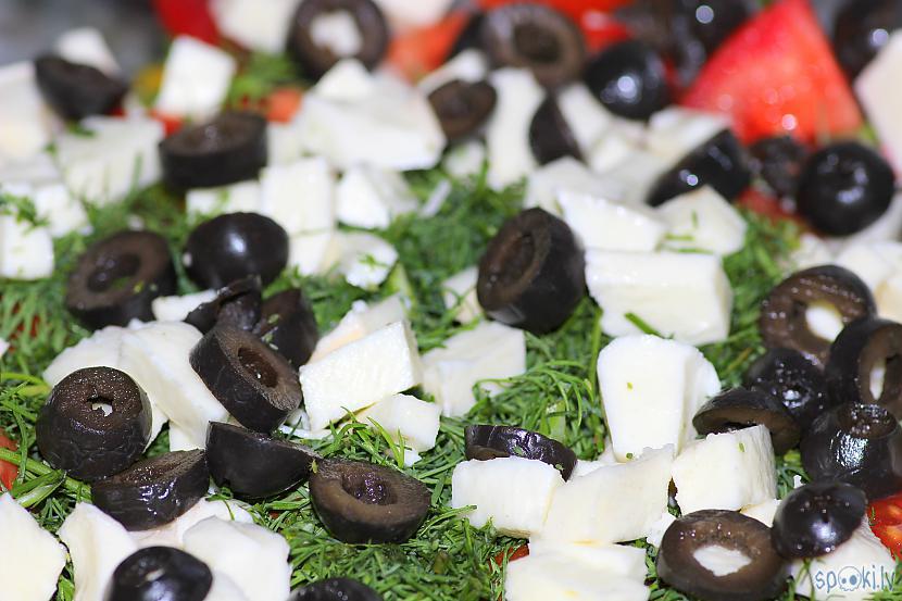 Mozzarella un melnās olīvītes Autors: Werkis2 Salātiņi
