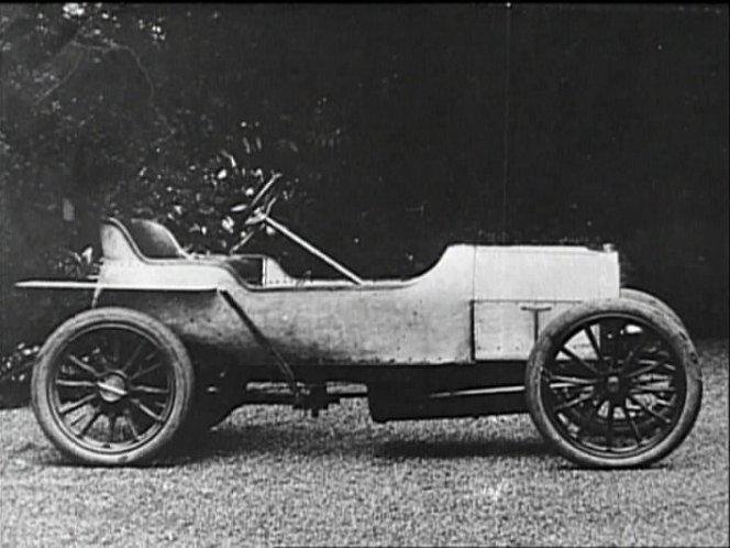 BUGATTI Type 10Iznākscaronana... Autors: LGPZLV Bugatti automašīnu pagātne.
