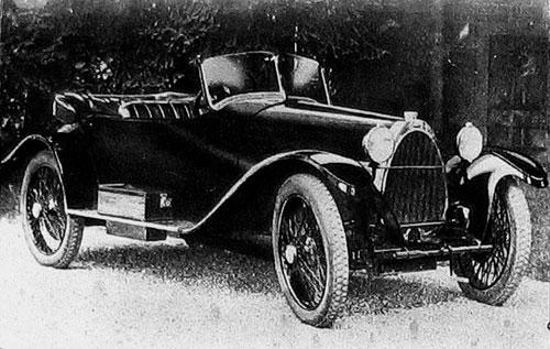 BUGATTI Type 30Iznākscaronana... Autors: LGPZLV Bugatti automašīnu pagātne.