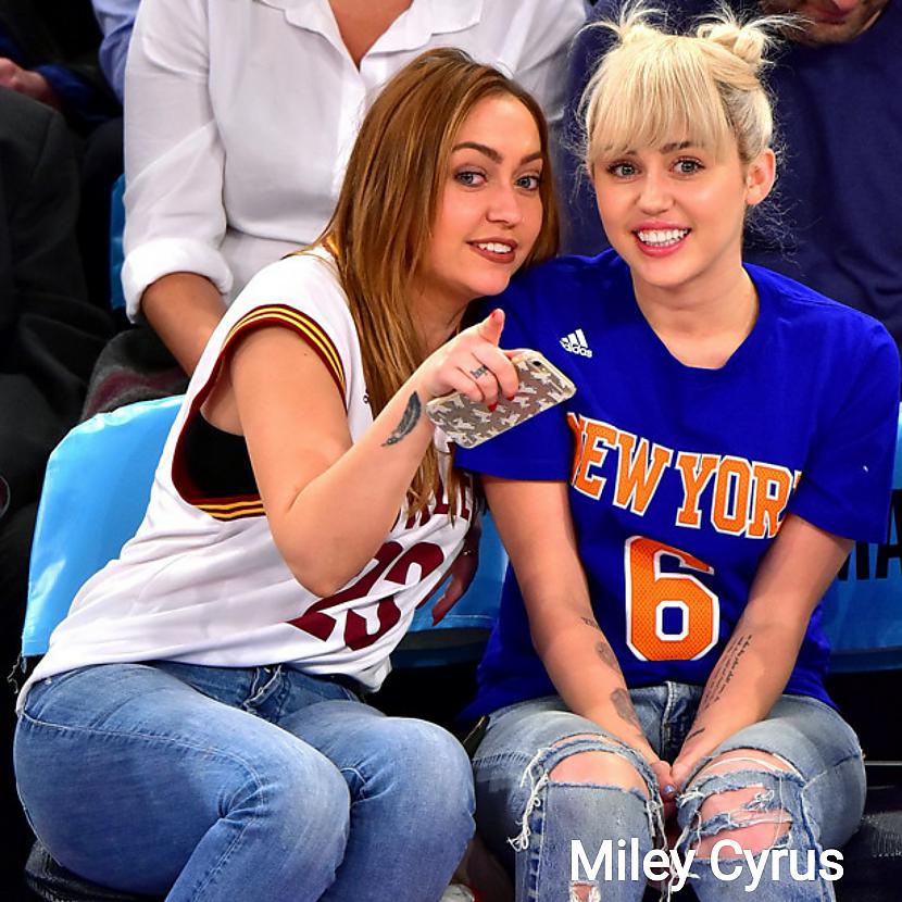 Miley Cyrus ir latviešu... Autors: ghost07 7 pasaules slavenības saskaras ar Latviju netiešā veidā