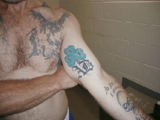 ĀboliņscaronPar nelaimi Īriem... Autors: KALENS Šokējošās cietumnieku tetovējumu nozīmes!