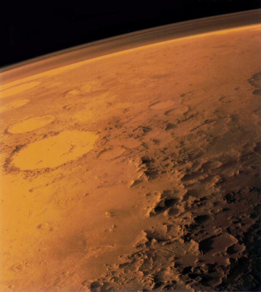 Marsa sarkano nokrāsu veido... Autors: Black Lagoon Top 10 fakti par Marsu
