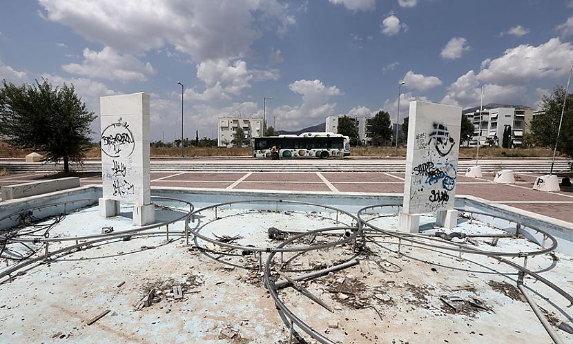 Atēnu Olimpiskā ciema... Autors: MrLatviskais Pamestas Olimpisko spēļu norises vietas viscaur pasaulē