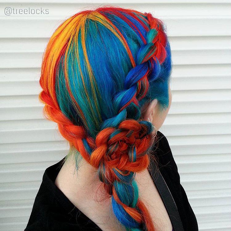 Triscaronas Reibeltas matus ir... Autors: matilde Šīs meitenes super garie varavīksnes mati ir maģiski