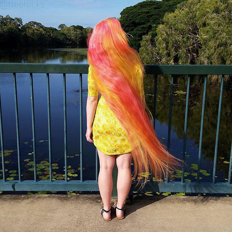  Autors: matilde Šīs meitenes super garie varavīksnes mati ir maģiski