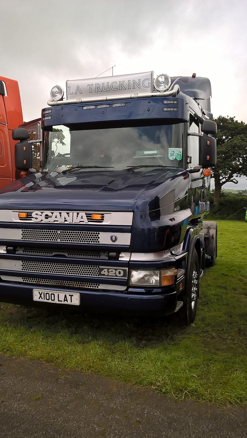 Scania T420  LA Trucking Autors: Keisss@speles All Wales Truck Show 2016