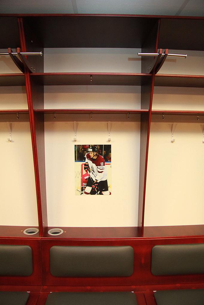  Autors: Hokeja Blogs Foto: Latvijas hokeja izlases jaunais komplekss