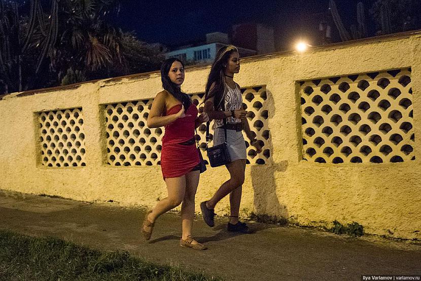  Autors: matilde Sekstūrisms Kubā: Kāda ir ielasmeitu dzīve?