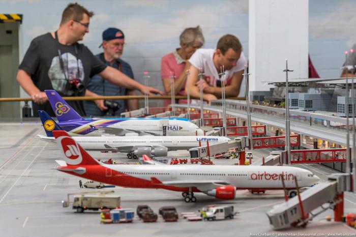  Autors: Jangbi Lidostas spēļu modelis Miniatur Wunderland