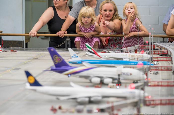  Autors: Jangbi Lidostas spēļu modelis Miniatur Wunderland