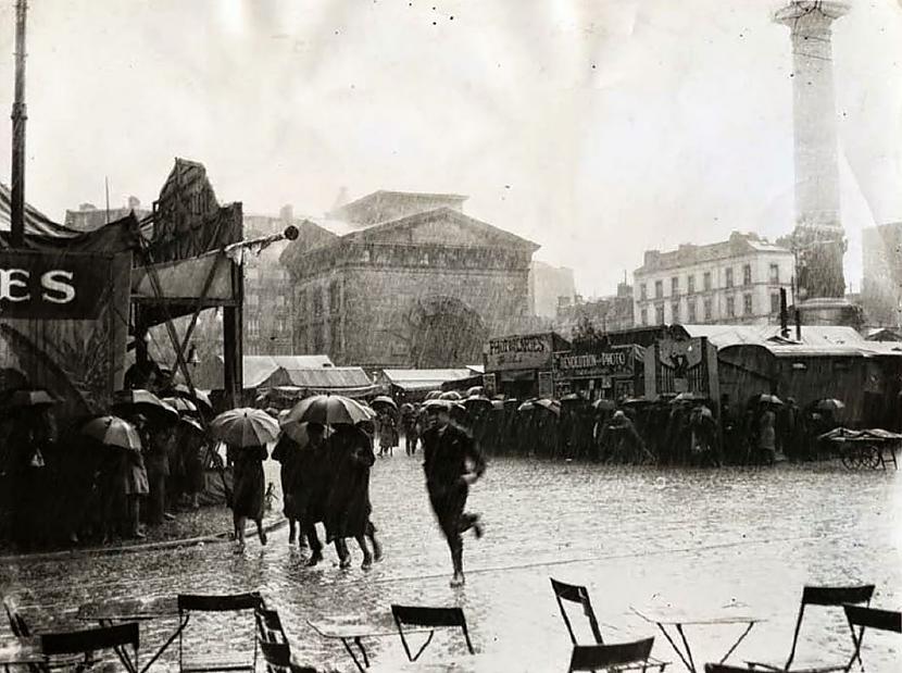 Place de la Nation Parīze 1930 Autors: Lestets Dzīve Parīzē pirms 80 gadiem