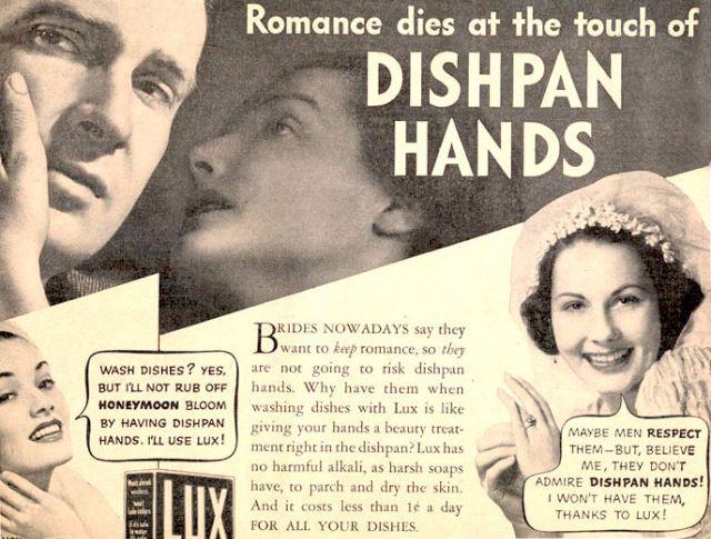 Trauku mazgātājas rokas... Autors: Lestets Sievietes aizskarošas un pazemojošas reklāmas