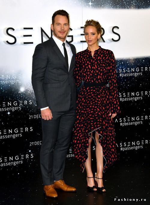 Jennifer Lawrence and Chris... Autors: 100 A Slavenības!