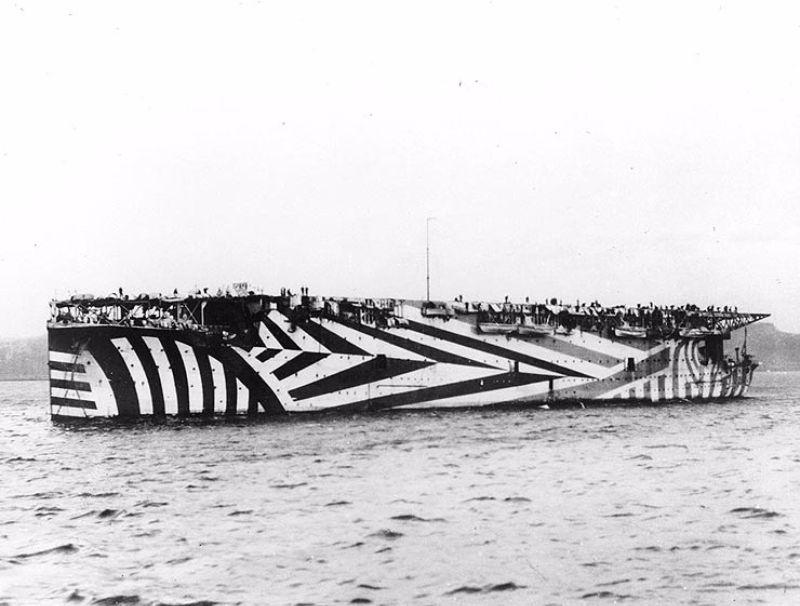 Lidmascaronīnu bāzes... Autors: Lestets Kuģu kamuflāža 1. un 2. pasaules karā