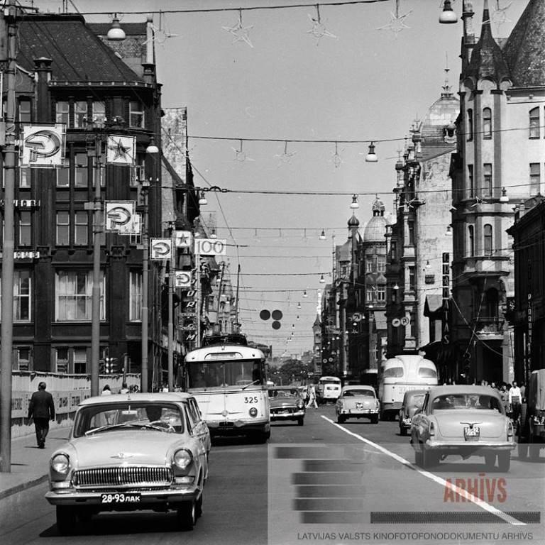 1969 gads Brīvības iela Autors: 100 A 1960to gadu Rīga vēl neredzētās fotogrāfijās. 40 fantastiski kadri