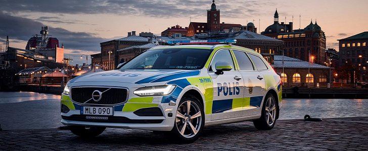  Autors: Maris Ek Police sweden Volvo V90 2017