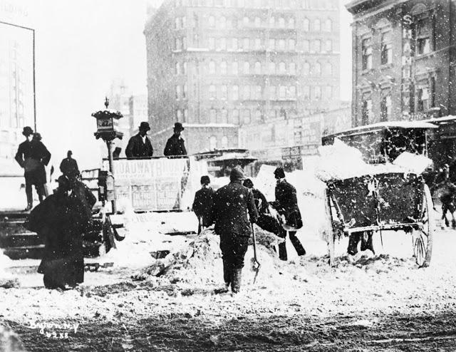 Sniega novākscaronana no... Autors: Lestets 1888. g. sniega vētra, kas pārvērta Ņujorku