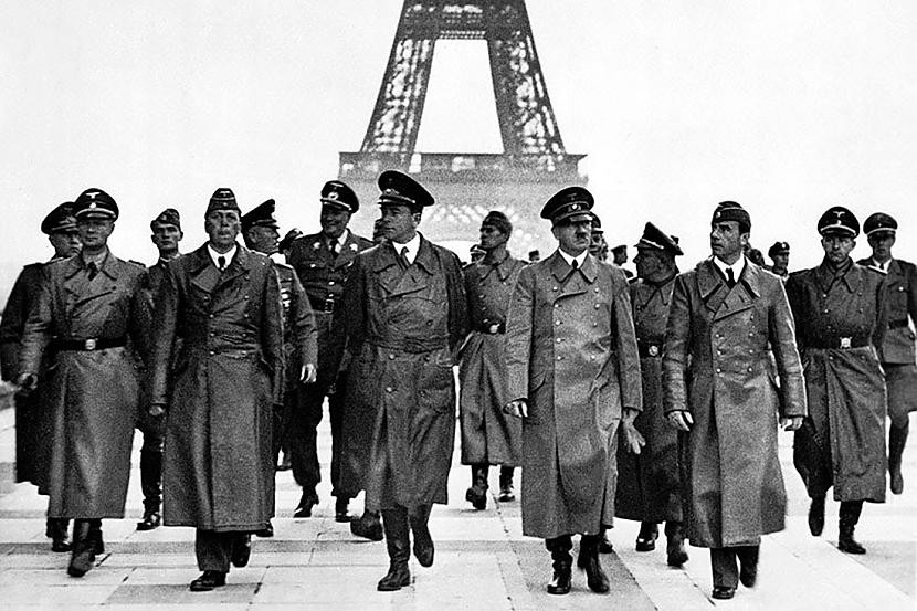 Hitlera triumfs 1940gDienu pēc... Autors: Lestets No mīlestības līdz nāvei - ikoniskas fotogrāfijas