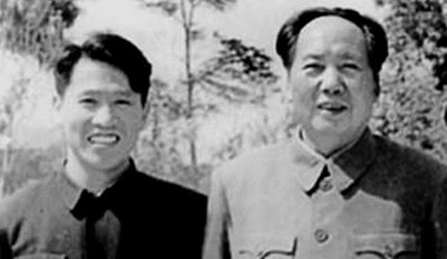 Viņscaron neizmantoja tualetes... Autors: Testu vecis 8 pikanti un dīvaini fakti par priekšsēdētāja Mao Dzeduna privāto dzīvi