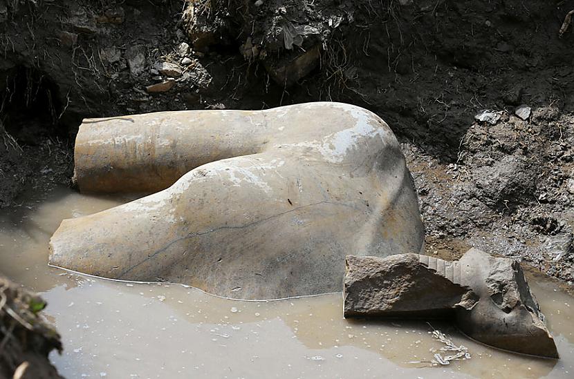 Izrādās ka zem Kairas... Autors: matilde Svarīgākais atklājums vēsturē: Ēģiptē atrasta 3000. gadus veca Faraona statuja