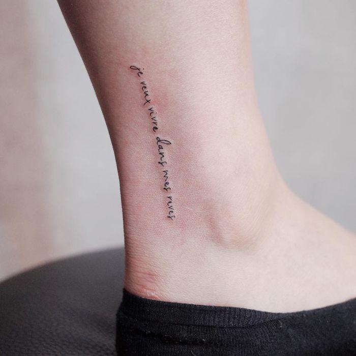  Autors: 100 A 40 smalki tetovējumi, kas patiks cilvēkiem ar atturīgu gaumi!