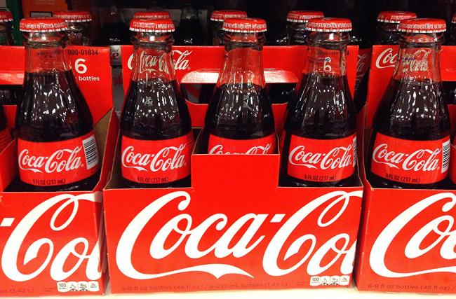 CocaColaFarmaceits Džons... Autors: KALENS 15 ikdienas lietas, kas tika izgudrotas pilnīgi citam mērķim!