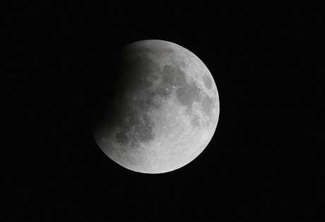 Mēness ir Zemei tuvākais... Autors: Fosilija Mēness.